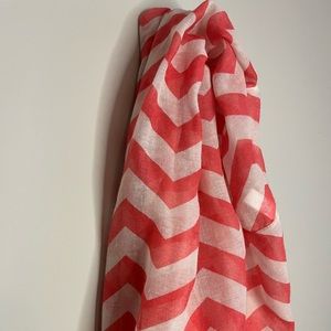 Scarf - infinity chevron pattern - coral pink